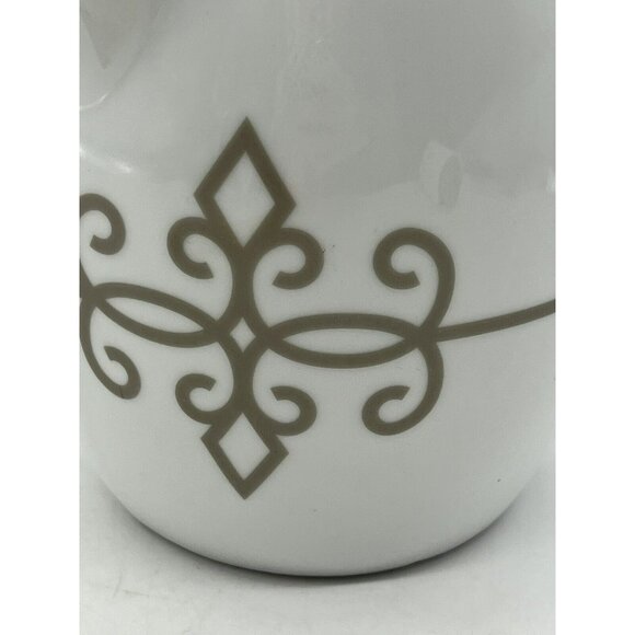 Starbucks White Gold Scroll 2015 Ceramic Coffee Tea Pot 30 oz 900ml - Picture 2 of 8